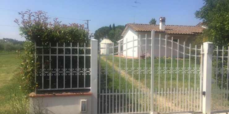 EMPOLI – VILLETTA CON GIARDINO