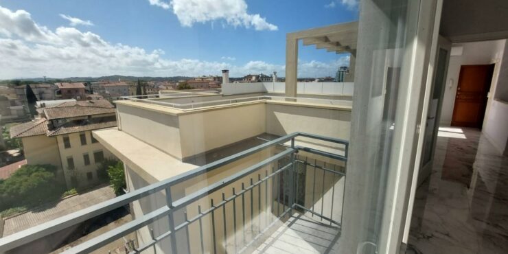 EMPOLI – ATTICO ELEGANTE E CENTRALE