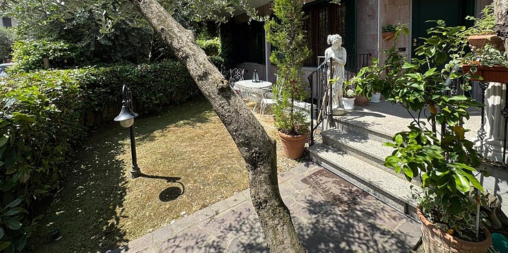 EMPOLI – APPARTAMENTO INGRESSO INDIPENDENTE CON GIARDINO EMPOLI – APPARTAMENTO INGRESSO INDIPENDENTE CON GIARDINO